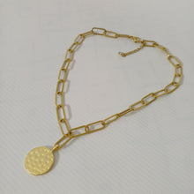 Load image into Gallery viewer, Gold Molten Disc Paperclip Necklace