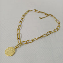 Load image into Gallery viewer, Gold Molten Disc Paperclip Necklace