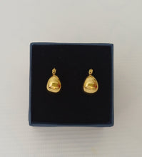 Load image into Gallery viewer, Gold Teardrop Hoop Earrings