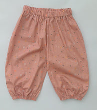 Load image into Gallery viewer, Strawberry Floral Balloon Kiddies Trousers