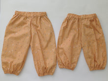 Load image into Gallery viewer, Toffee Floral Balloon Kiddies Trousers