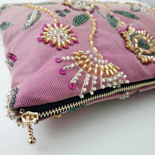 Load image into Gallery viewer, Pink Beaded Sequins Clutch