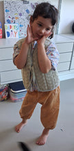 Load image into Gallery viewer, Strawberry Floral Balloon Kiddies Trousers