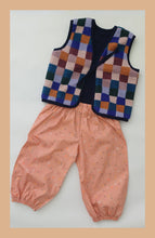 Load image into Gallery viewer, Strawberry Floral Balloon Kiddies Trousers